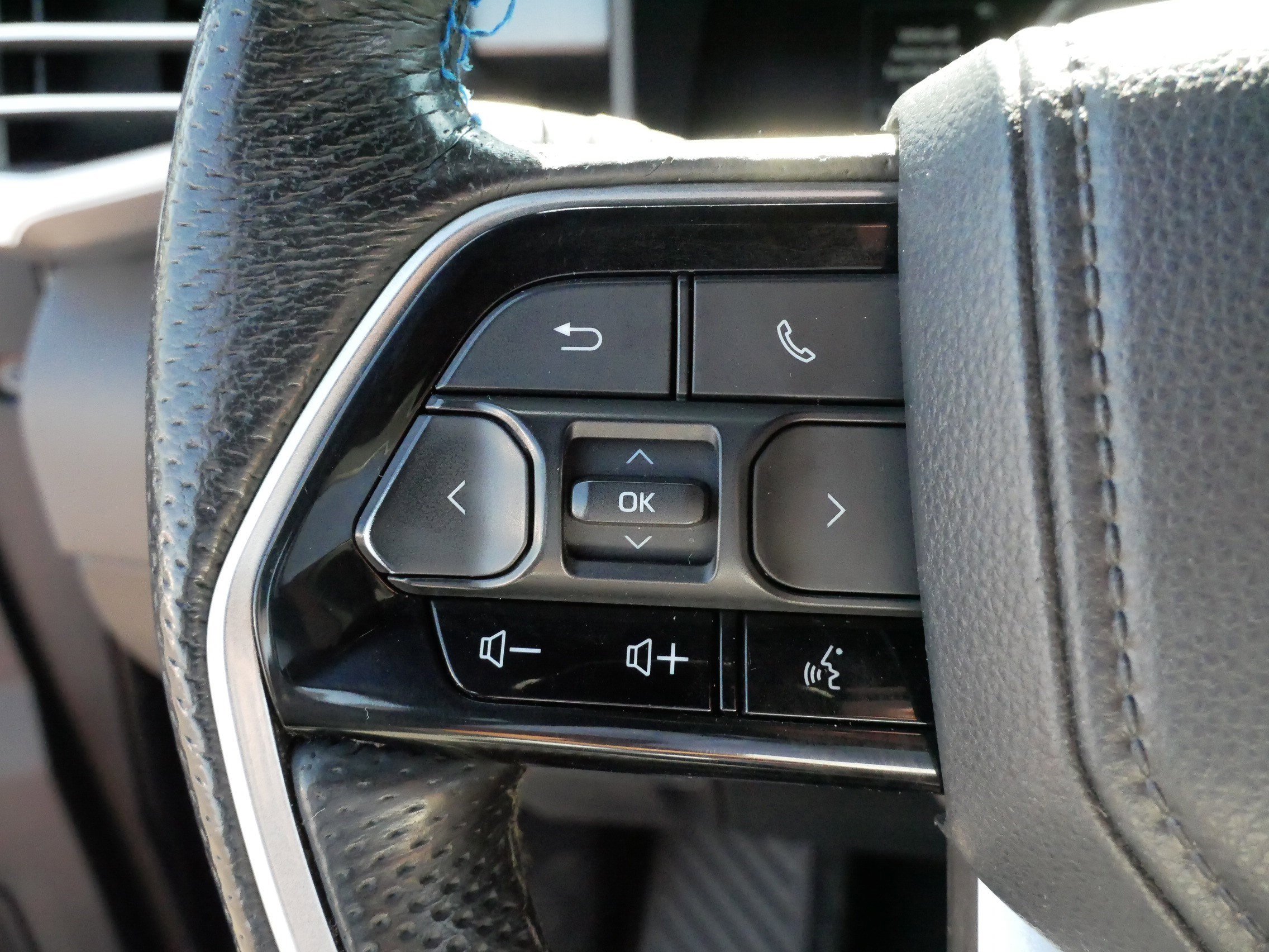 Used 2023 Toyota Tundra Platinum AWD/4WD image 26