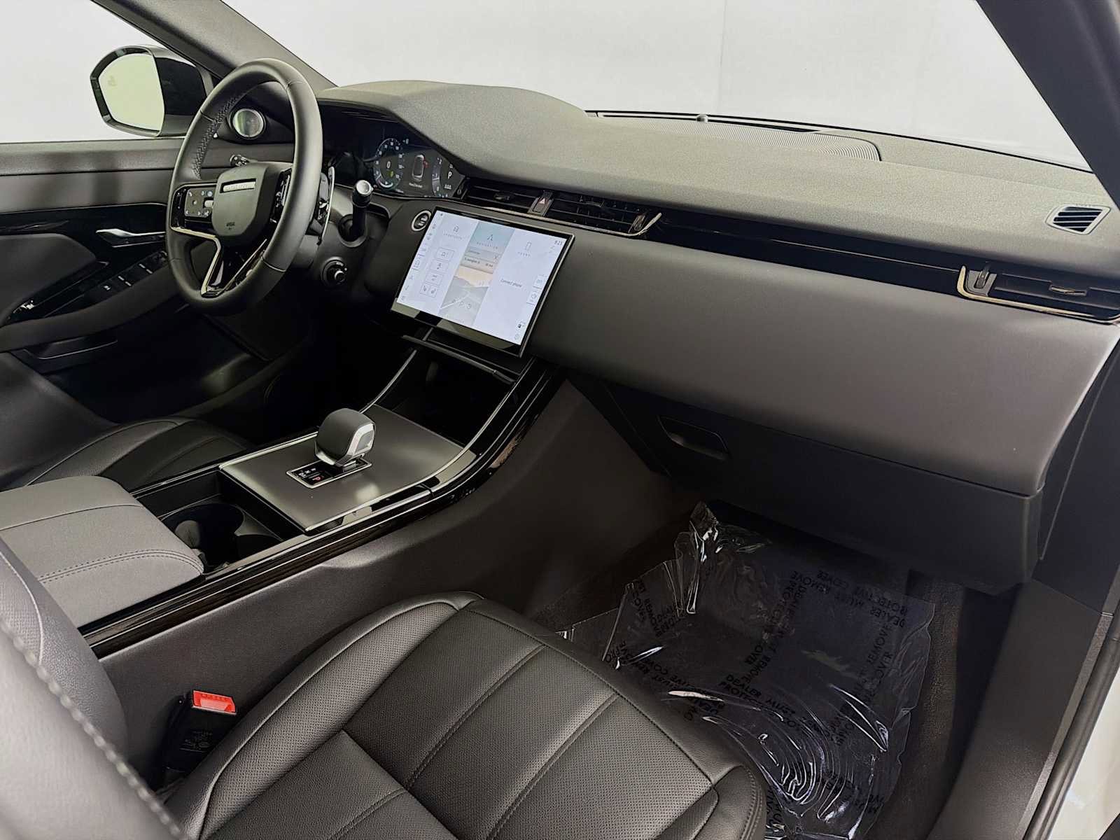 Used 2025 Land Rover Range Rover Evoque Dynamic SE AWD/4WD image 30