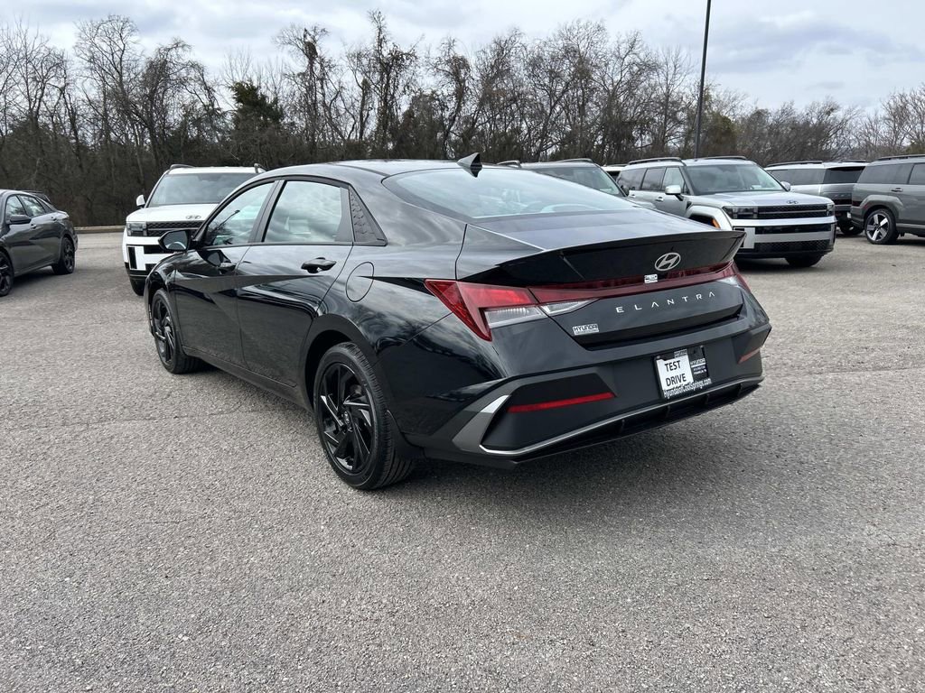 New 2026 Hyundai Elantra Sport FWD image 5