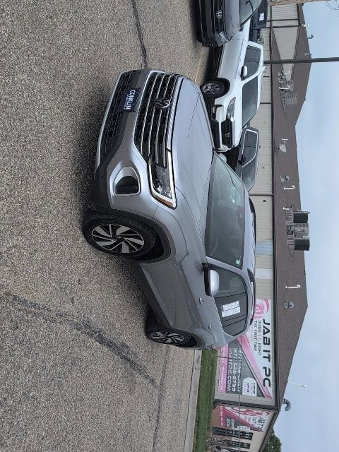 Used 2024 Volkswagen Atlas SE AWD/4WD image 13