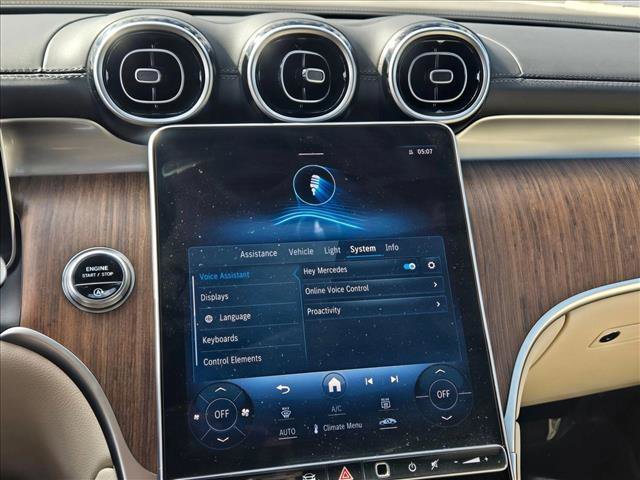 Used 2024 Mercedes-Benz GLC 300 4MATIC image 12