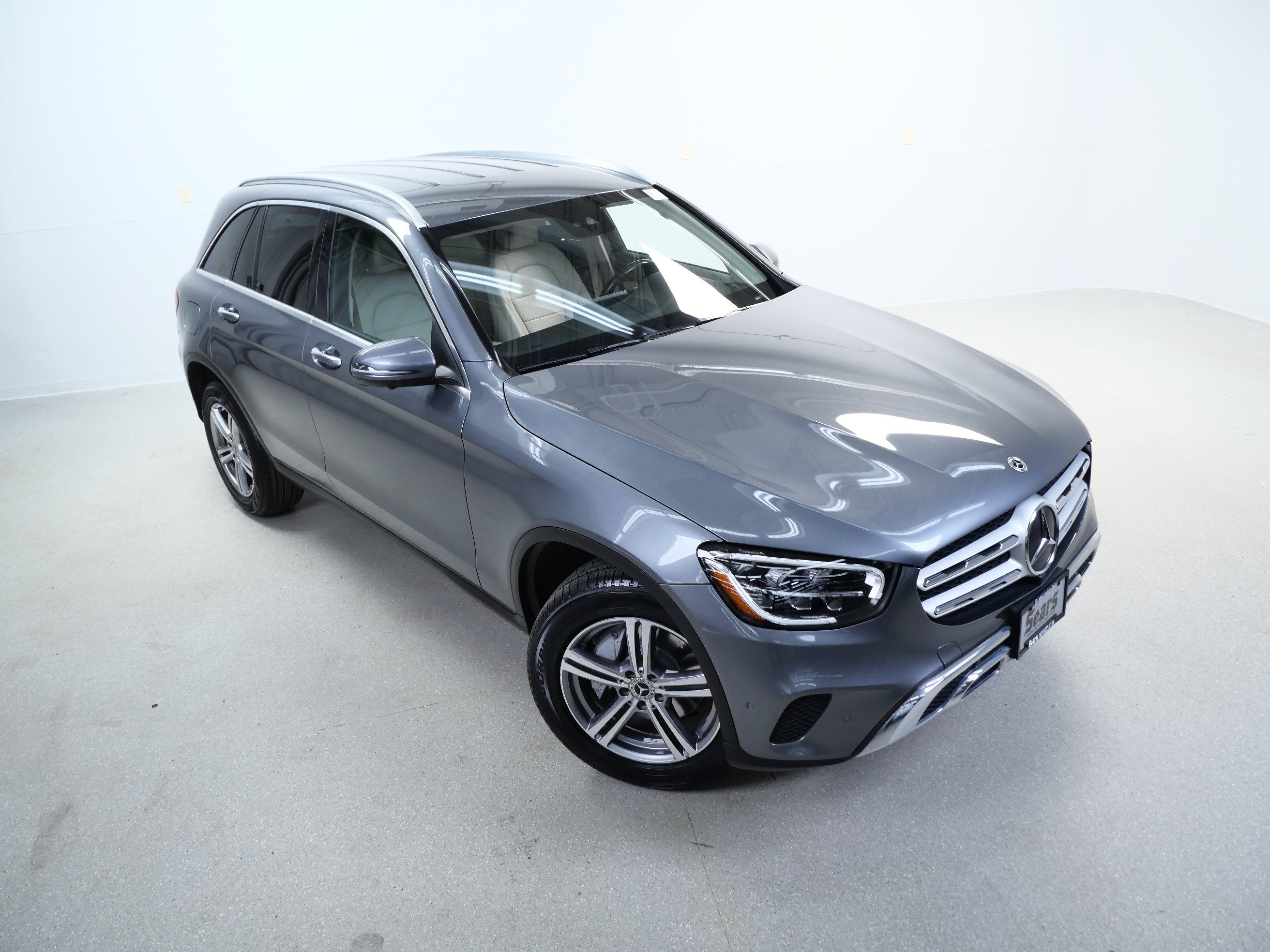 Used 2022 Mercedes-Benz GLC 300 4MATIC image 4