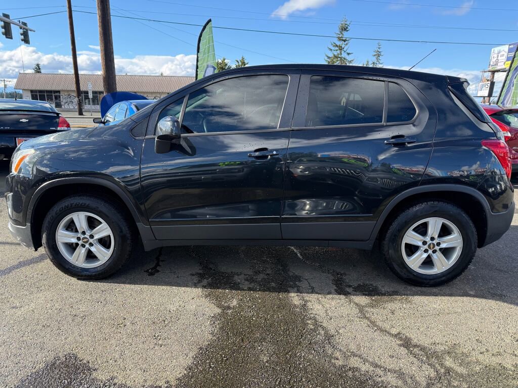 Used 2015 Chevrolet Trax LS FWD image 4