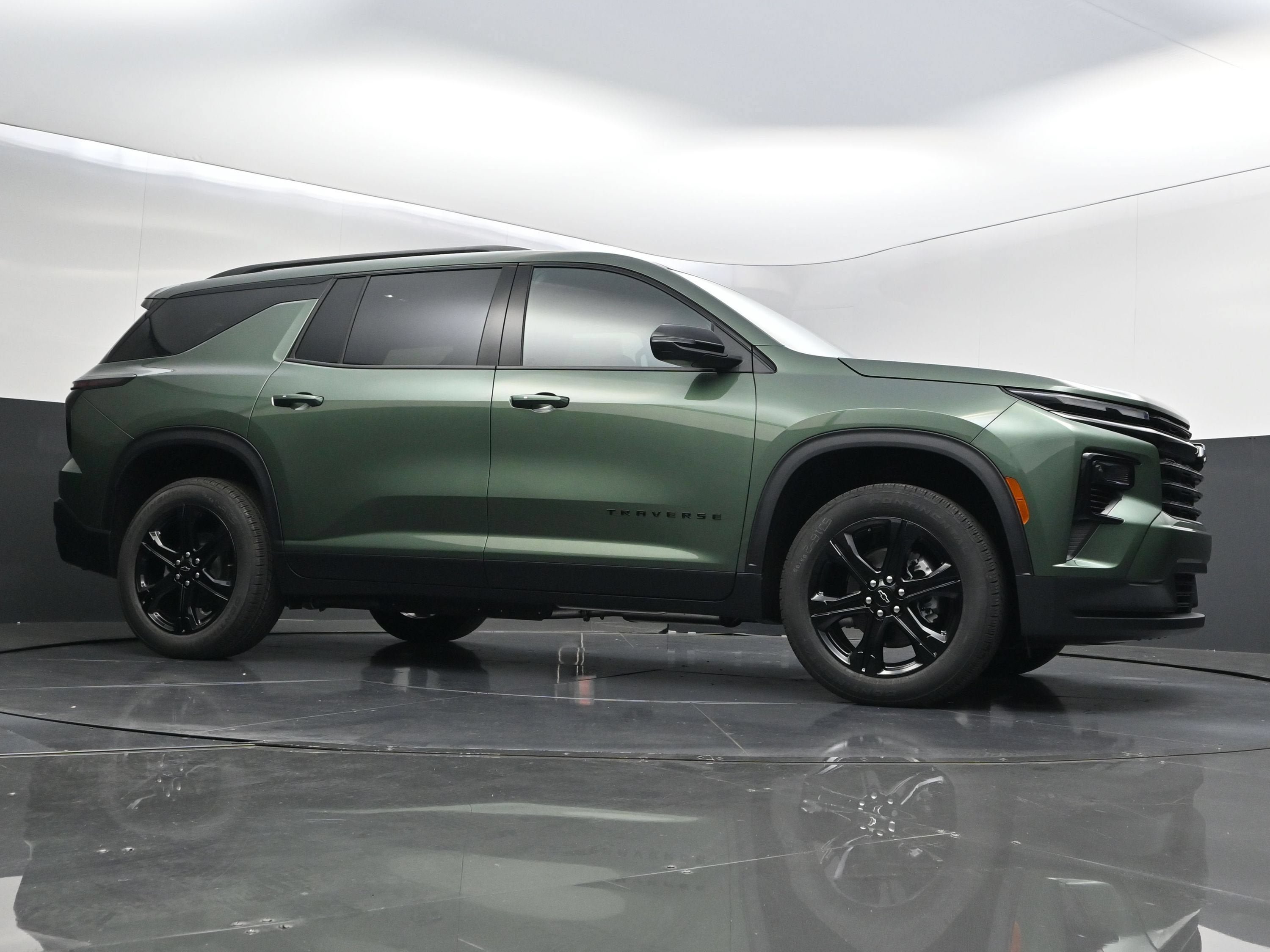 New 2027 Chevrolet Traverse LT w/ Midnight/Sport Edition AWD/4WD image 49