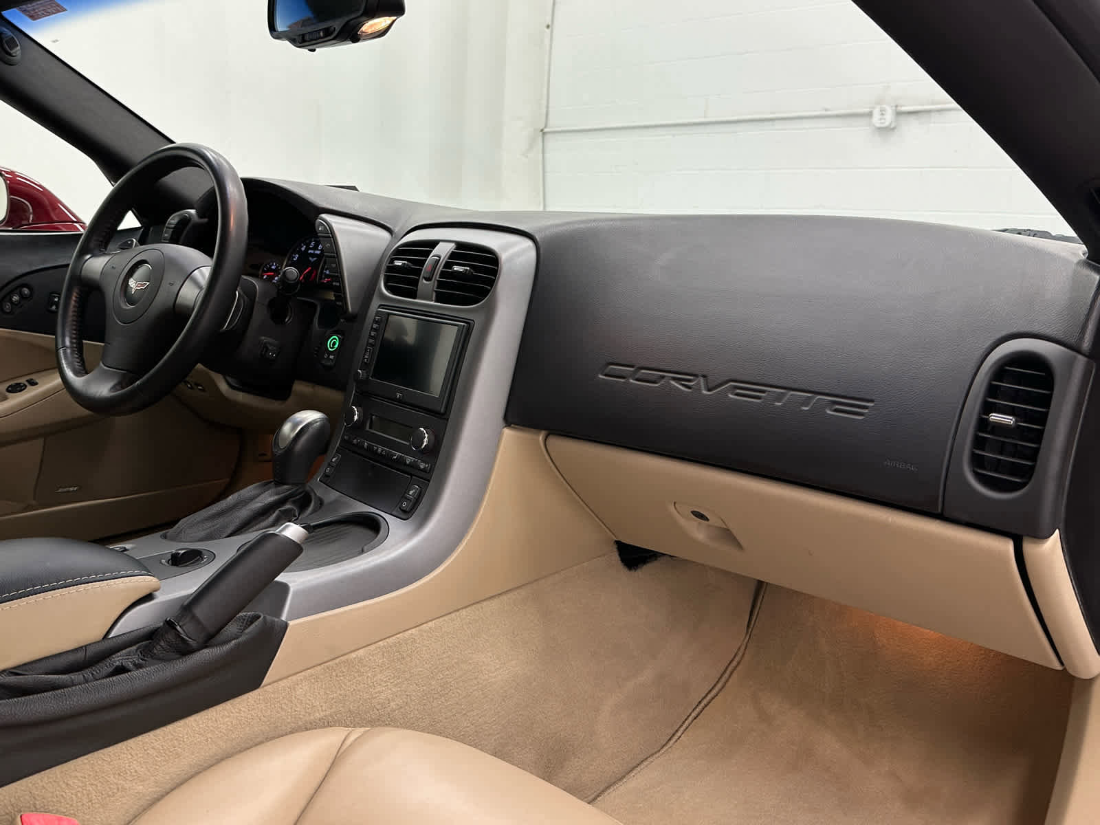 Used 2006 Chevrolet Corvette Convertible w/ Preferred Equipment Group RWD image 21