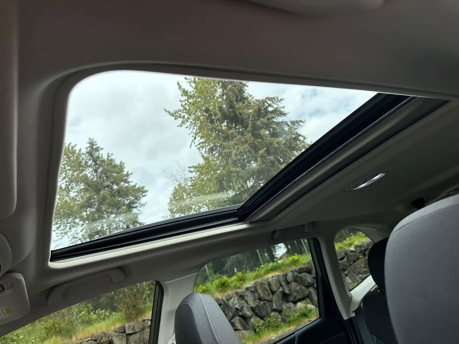 Certified 2022 Subaru Forester Premium AWD/4WD image 18