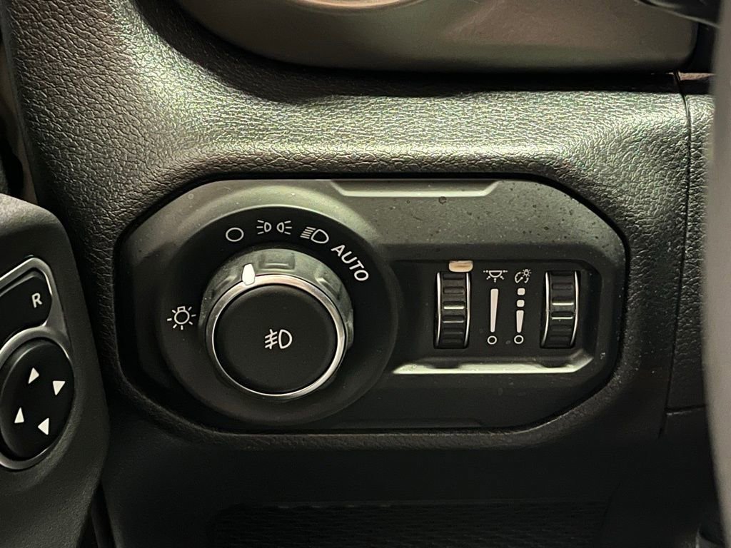 Used 2021 Jeep Wrangler Unlimited Sport image 13
