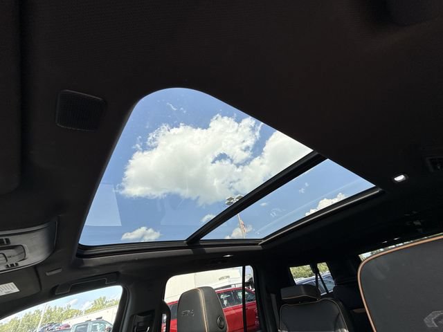Certified 2022 GMC Yukon XL AT4 AWD/4WD image 18