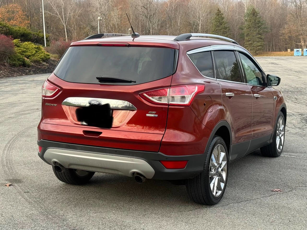 Used 2015 Ford Escape SE w/ SE Chrome Package image 5