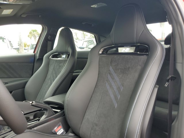 New 2026 Hyundai Elantra N FWD image 13