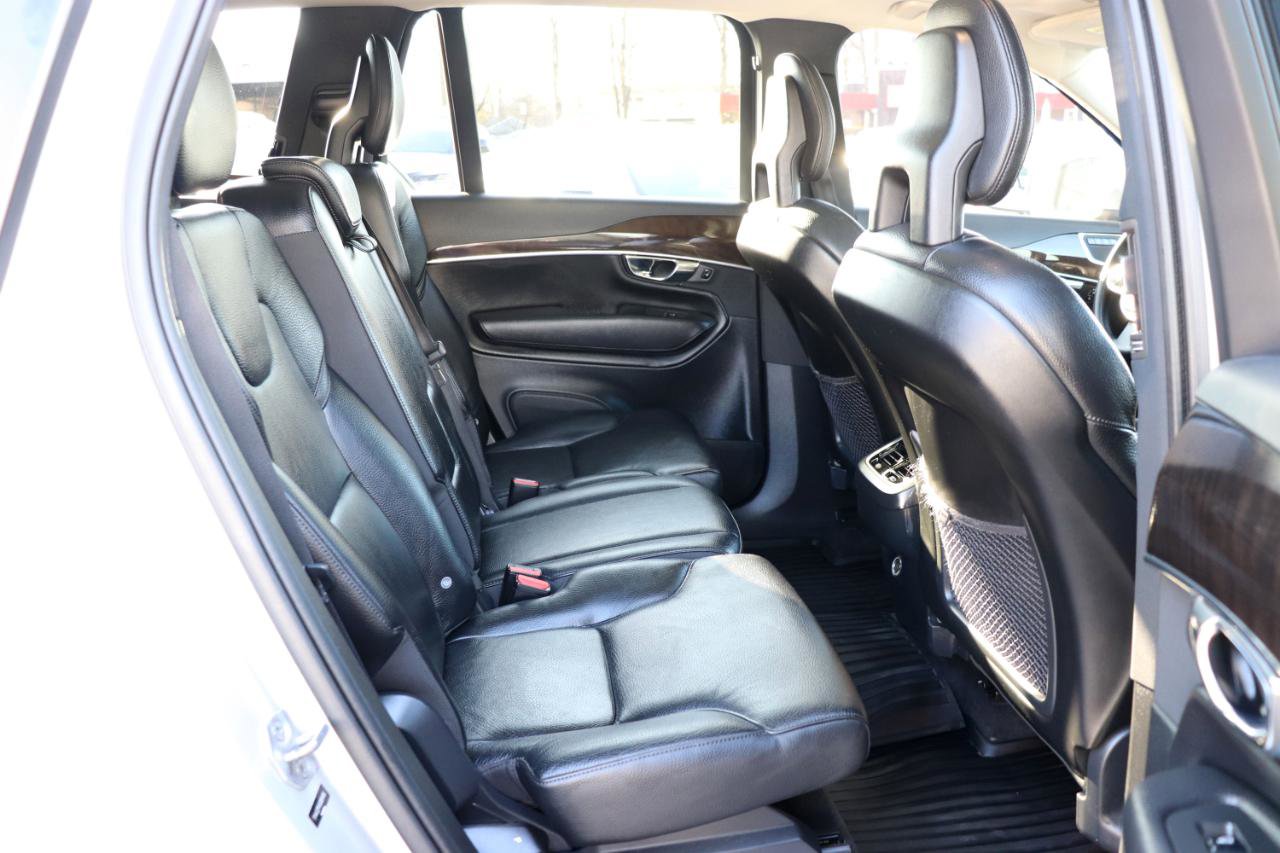 Used 2016 Volvo XC90 T6 Momentum image 15