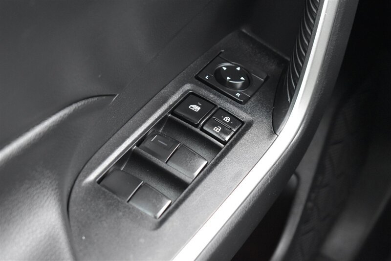 Used 2019 Toyota RAV4 LE w/ Carpet Mat Package AWD/4WD image 16