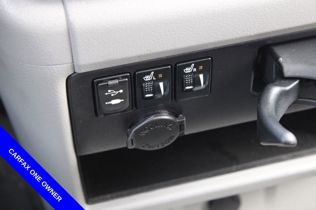 Used 2015 Toyota Sienna XLE image 45