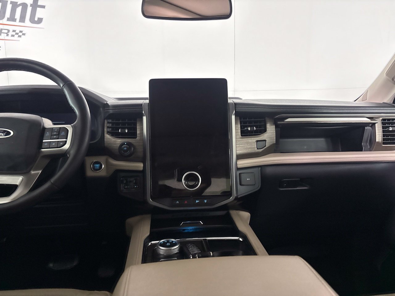 Used 2024 Ford Expedition Limited AWD/4WD image 26