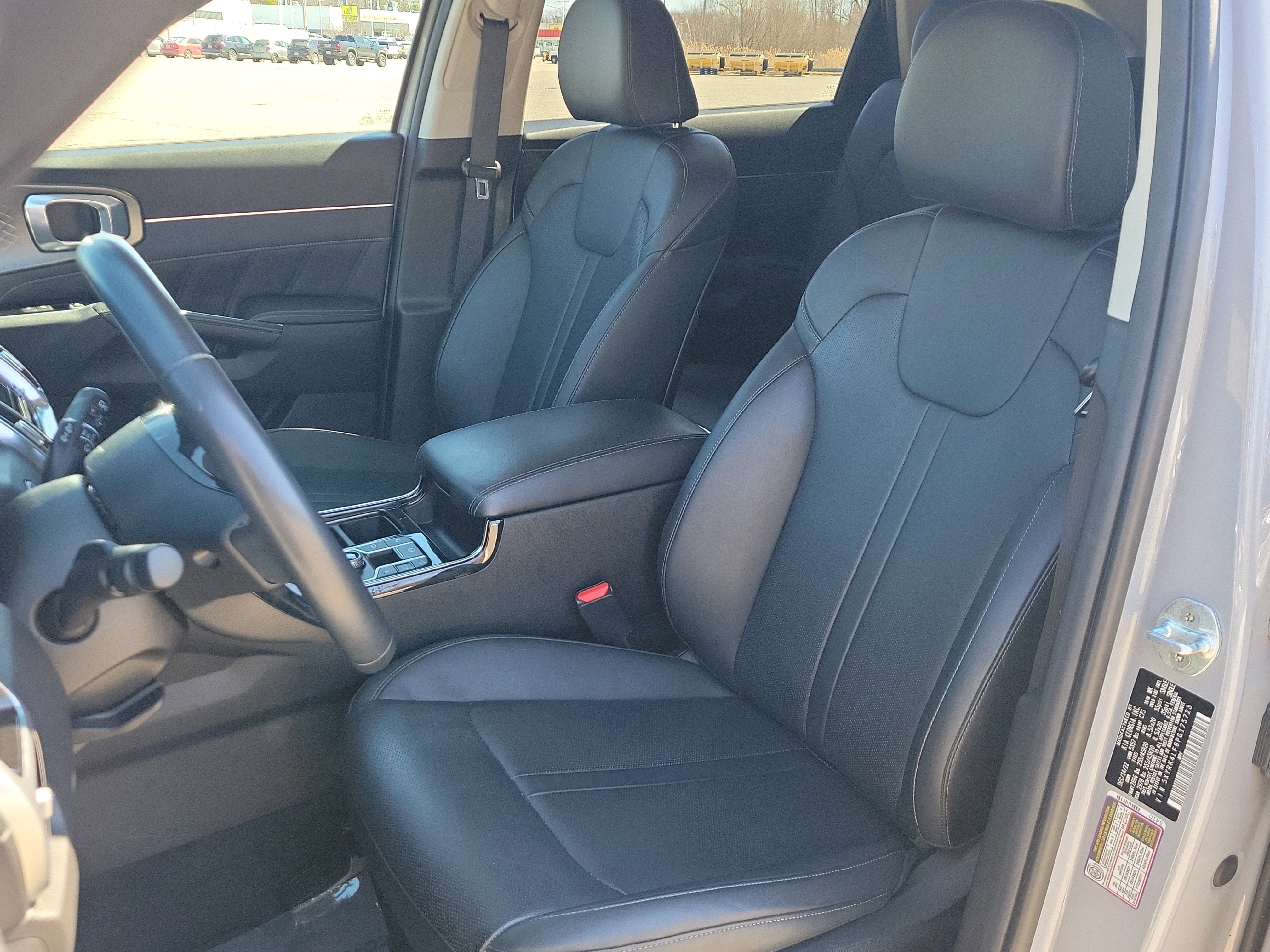 Used 2023 Kia Sorento SX image 14