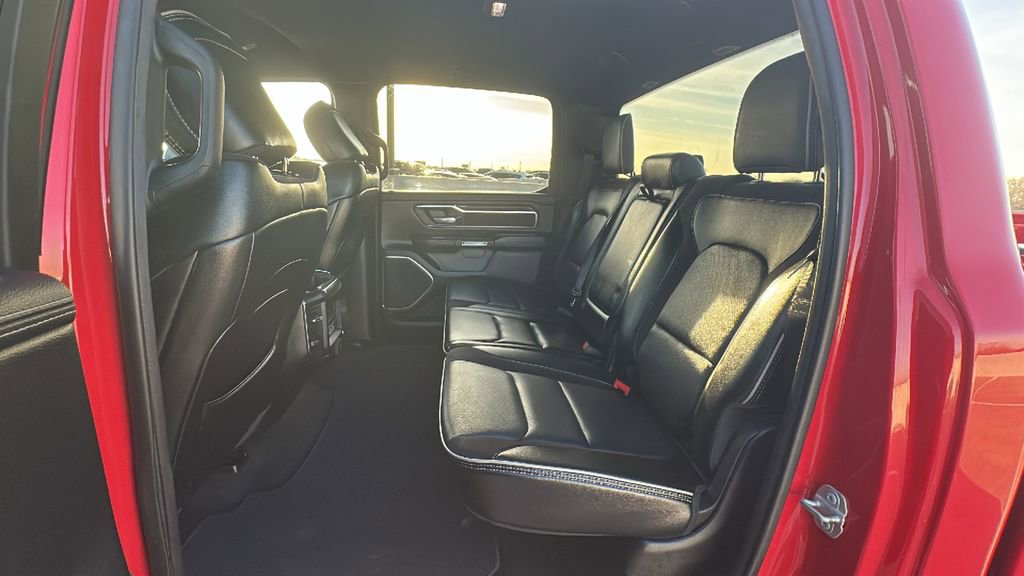 Used 2024 RAM 1500 Laramie image 32