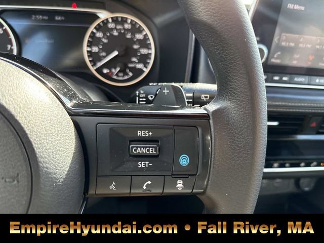 Used 2022 Nissan Rogue SV image 26