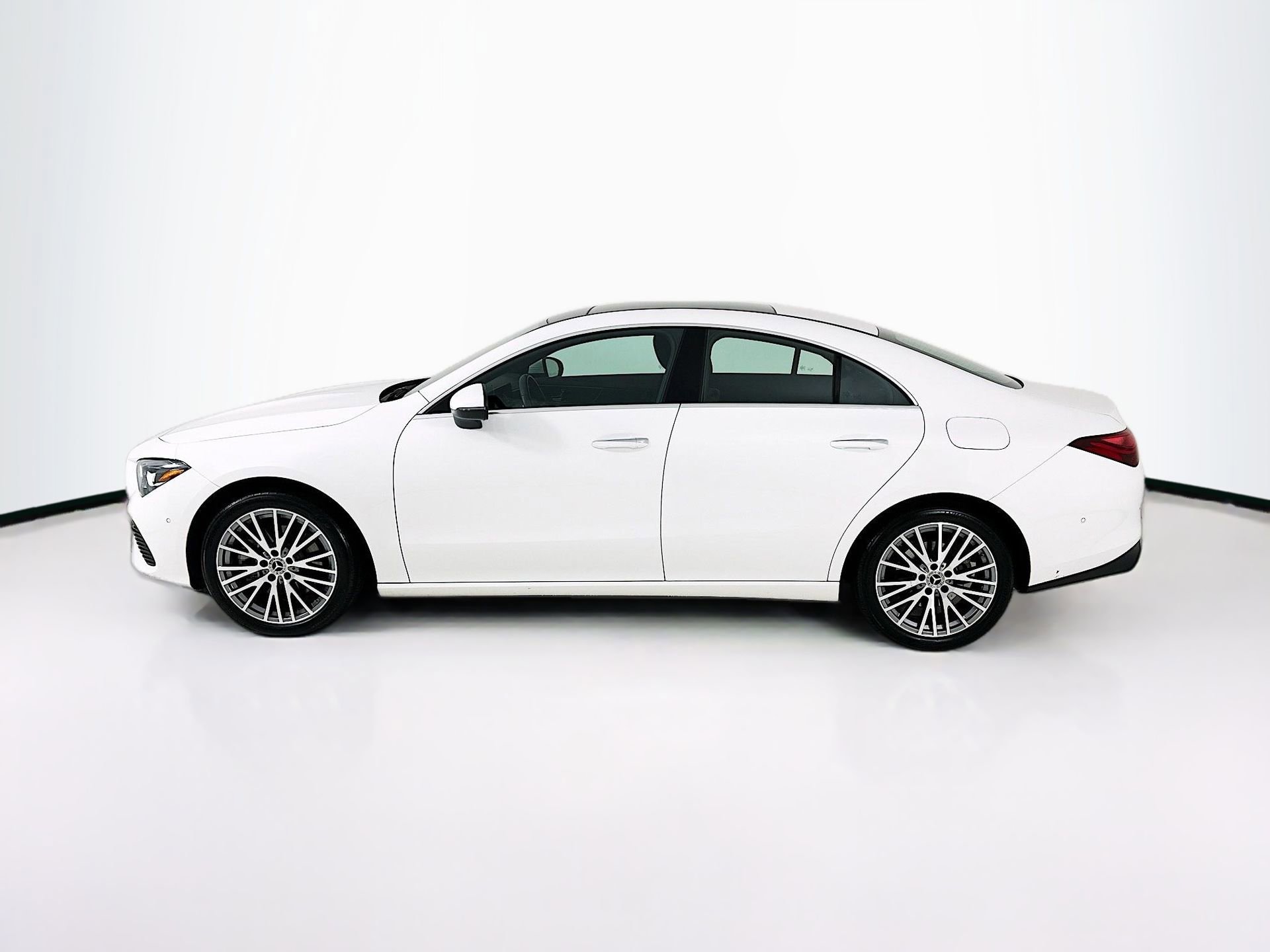 Certified 2025 Mercedes-Benz CLA 250 image 5
