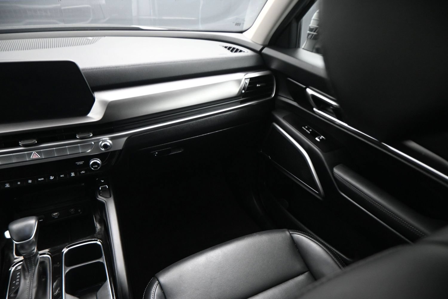 Used 2024 Kia Telluride S w/ S Sunroof Package FWD image 23