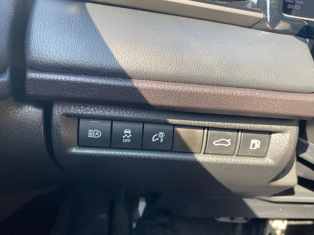 Used 2025 Toyota Camry XSE FWD image 26