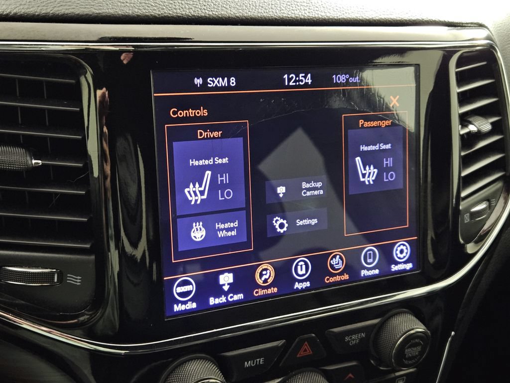 Used 2020 Jeep Grand Cherokee Altitude RWD image 13