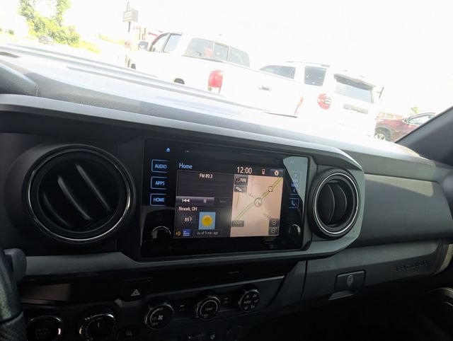 Used 2019 Toyota Tacoma TRD Sport w/ Technology Package AWD/4WD image 20