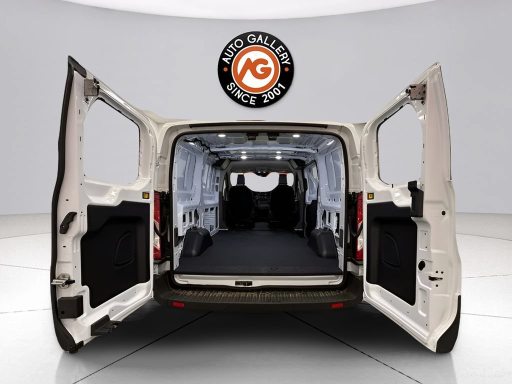 Used 2024 Ford Transit 250 Low Roof RWD image 35