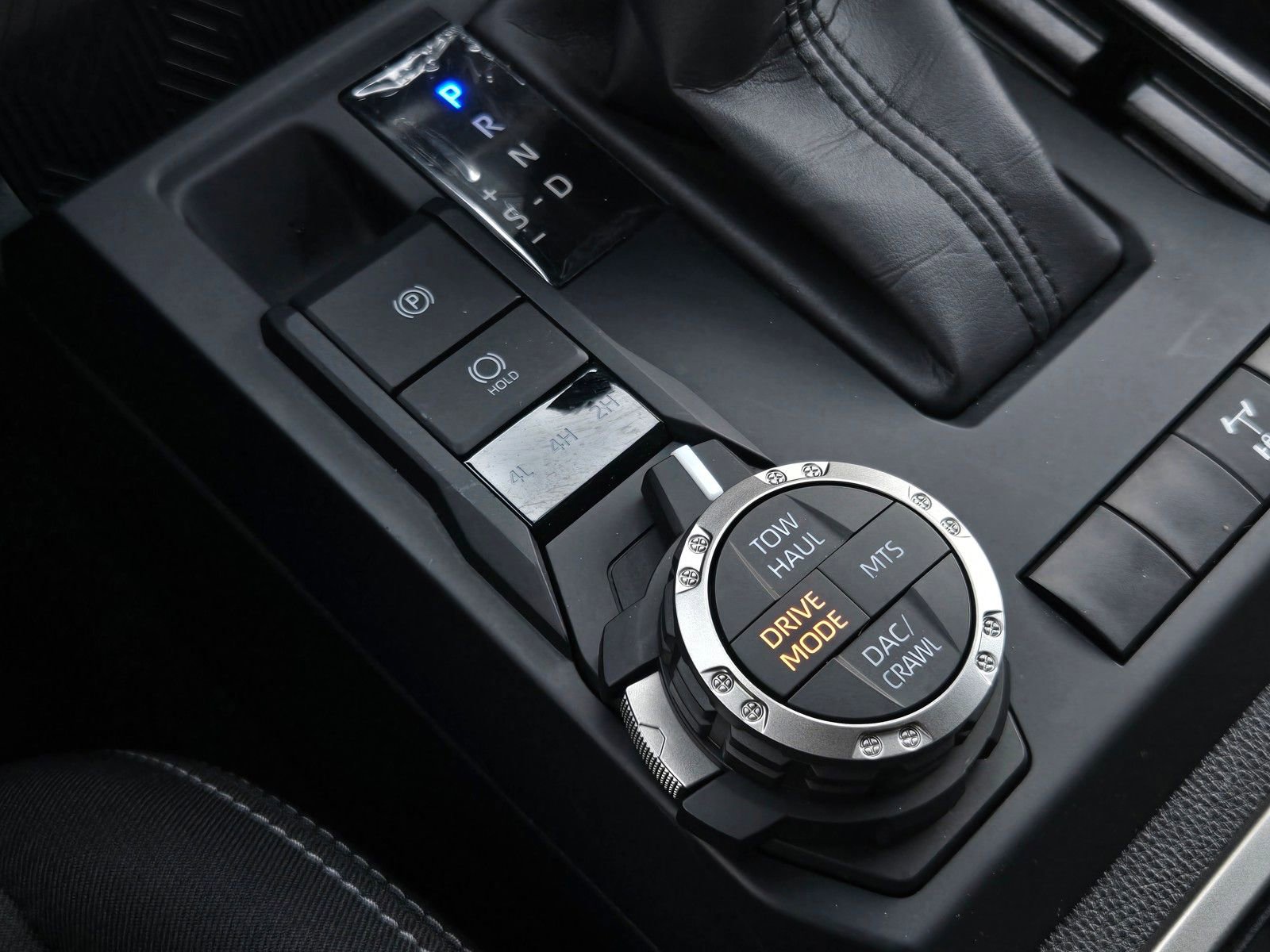 Certified 2025 Toyota Tacoma TRD Off-Road image 17