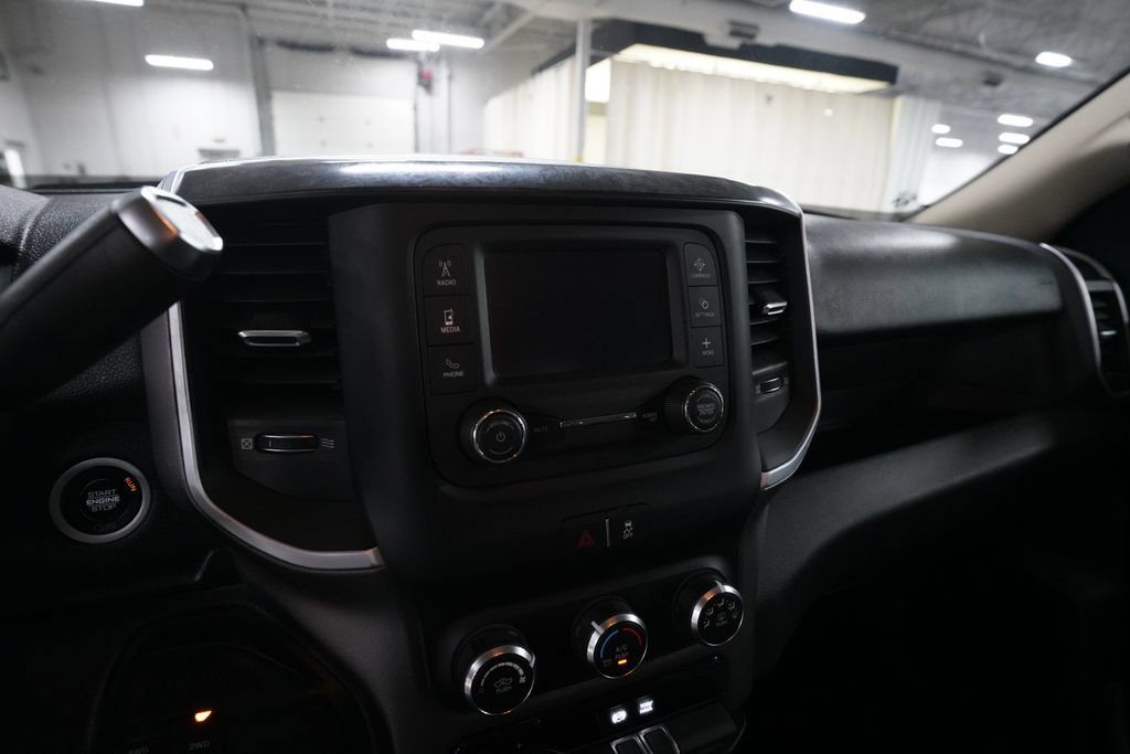 Used 2020 RAM 3500 Big Horn AWD/4WD image 6