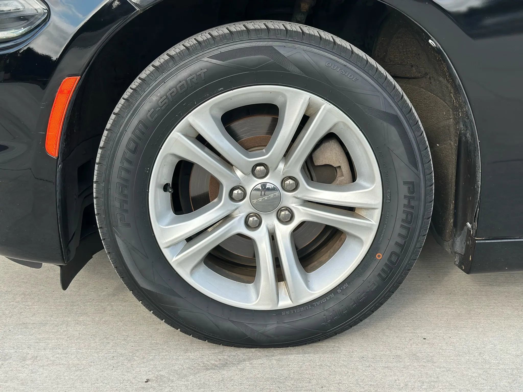 Used 2020 Dodge Charger SXT w/ Leather Interior Group image 28