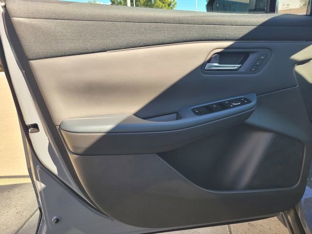 New 2026 Nissan Leaf Platinum+ image 7