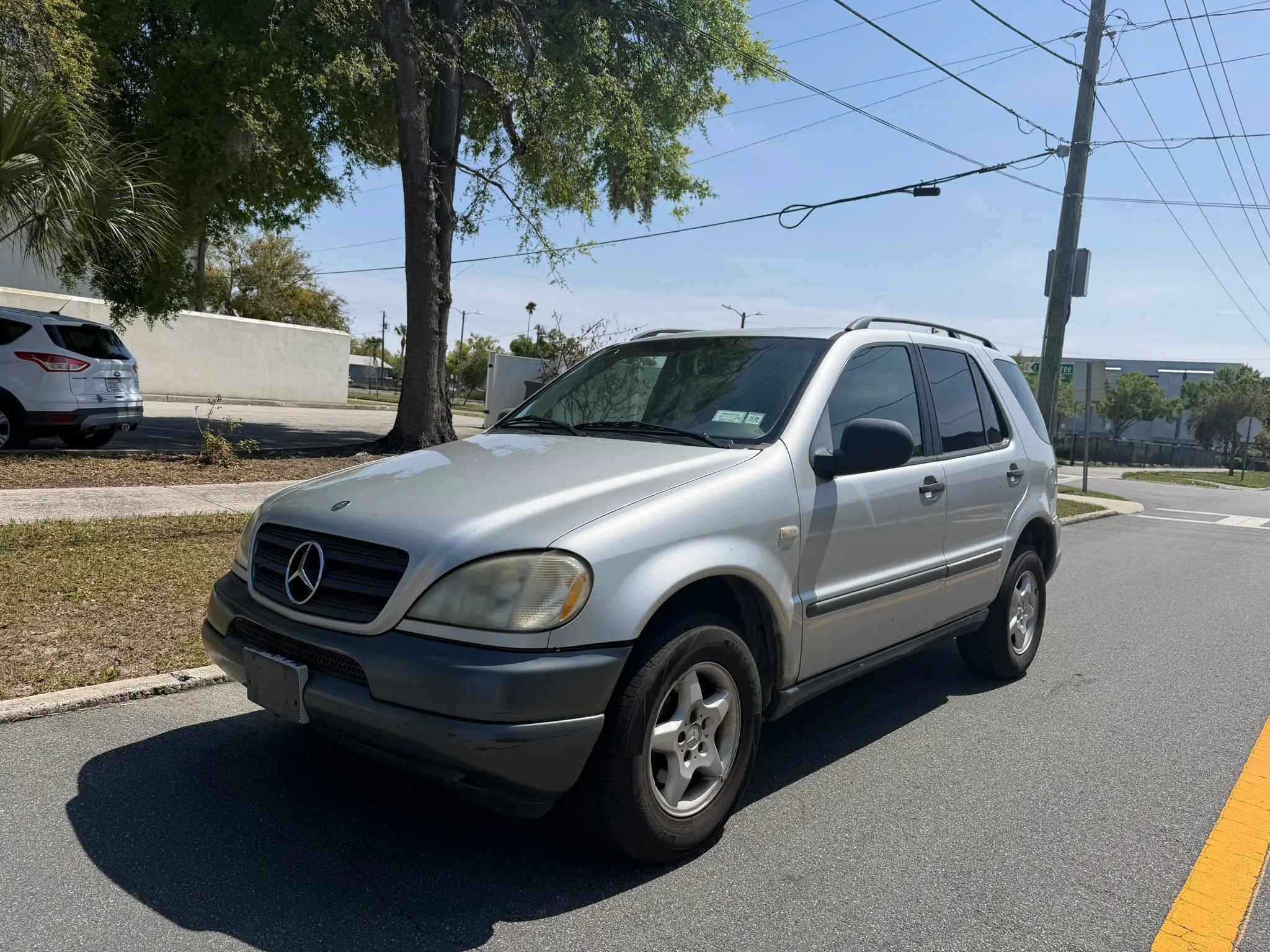 Used 1999 Mercedes-Benz ML 320 ML 320 Sport Utility 4D image 1