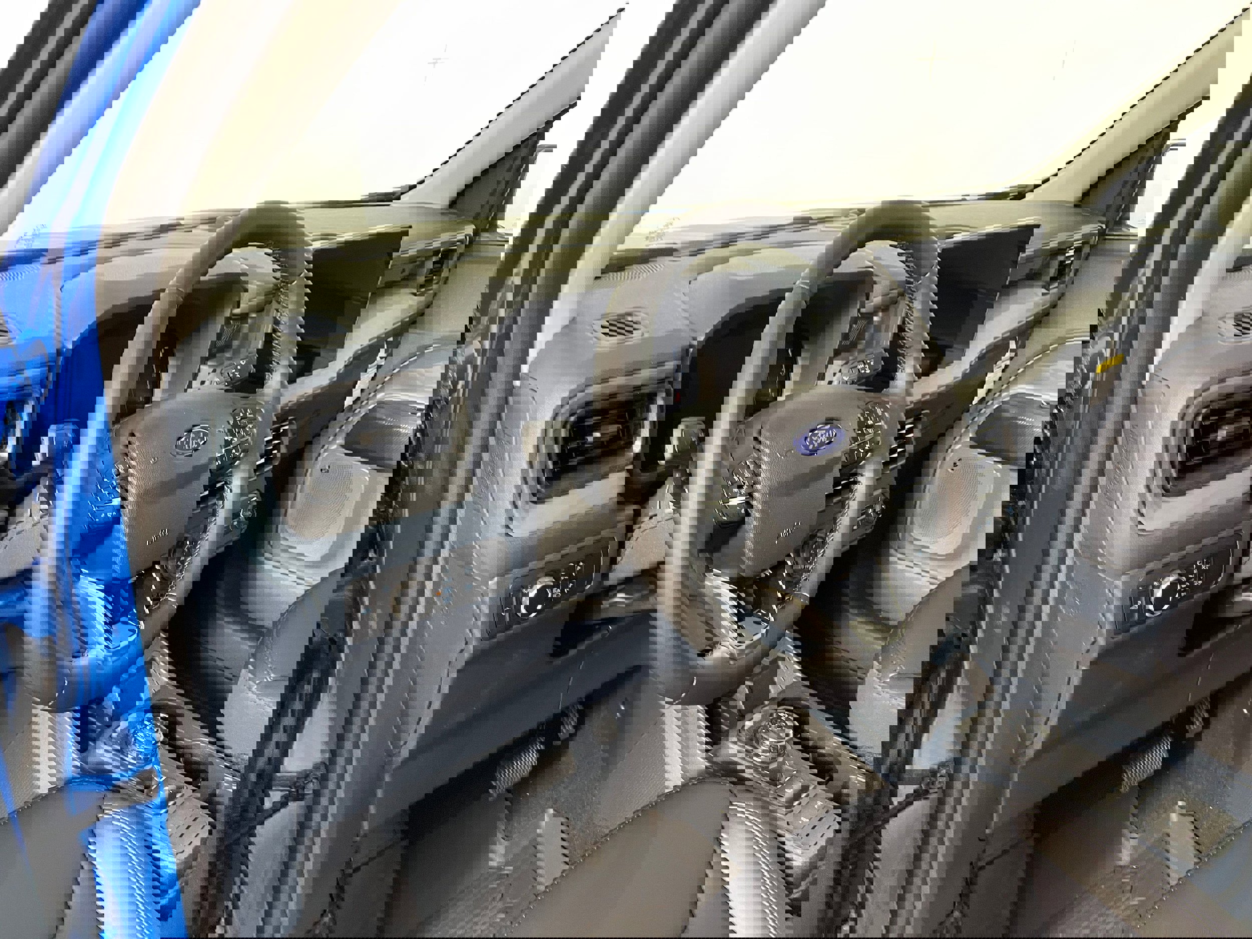 New 2025 Ford Maverick Lariat w/ Black Appearance Package image 2