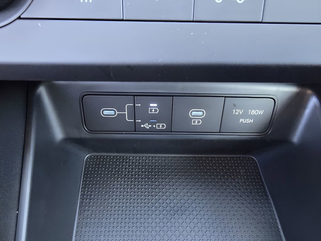 New 2026 Hyundai Tucson SE image 21