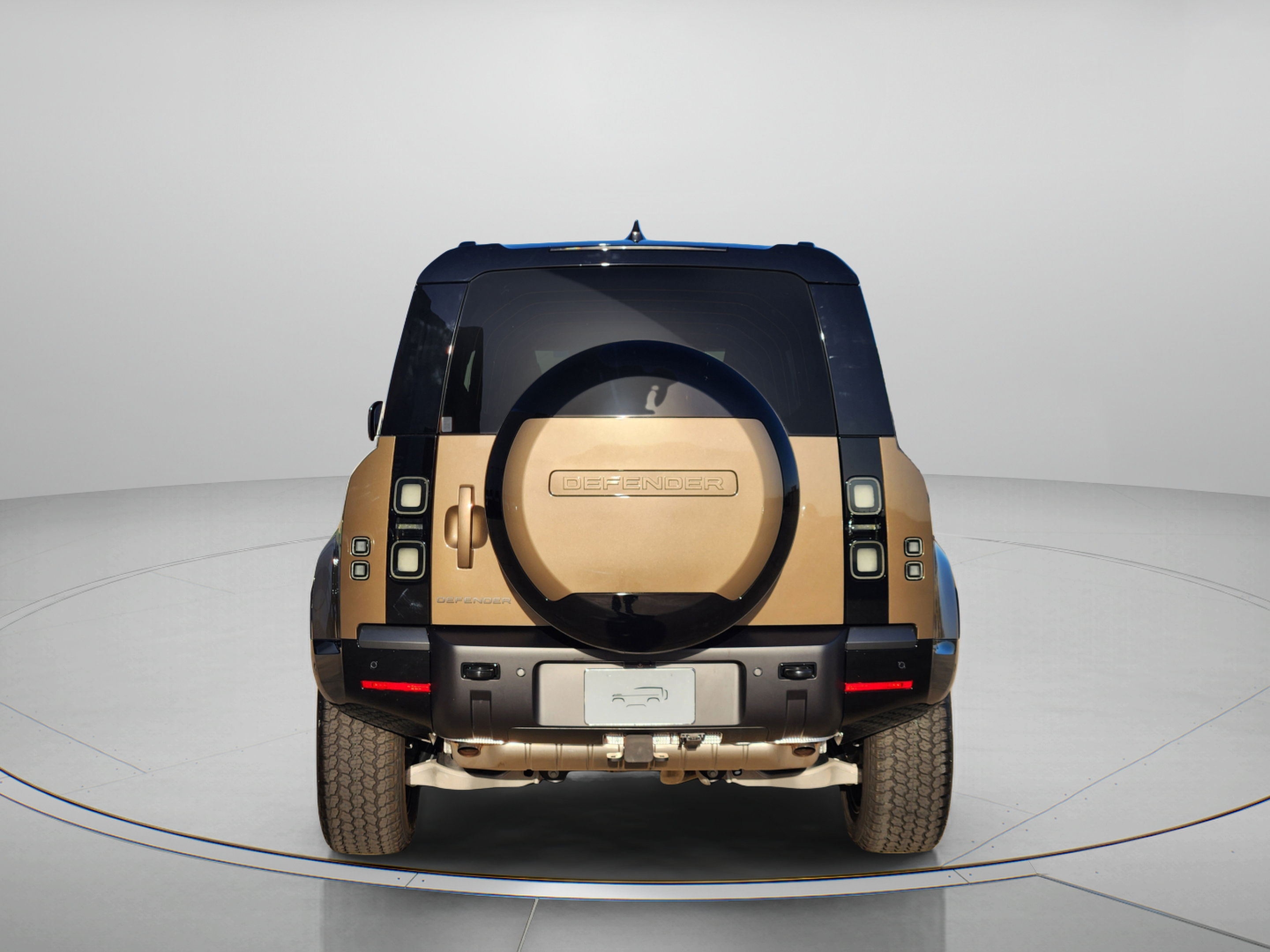 Certified 2026 Land Rover Defender 110 X-Dynamic SE AWD/4WD image 4
