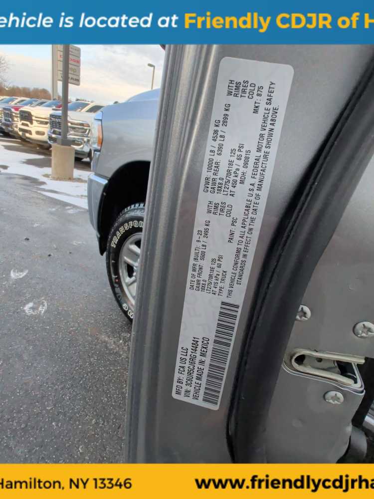 Used 2024 RAM 2500 Tradesman w/ Chrome Appearance Group image 15