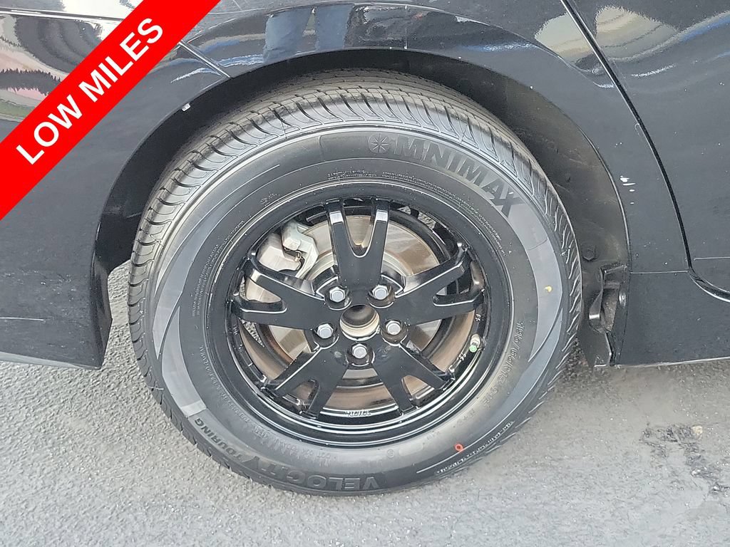 Used 2015 Toyota Prius Three FWD image 8