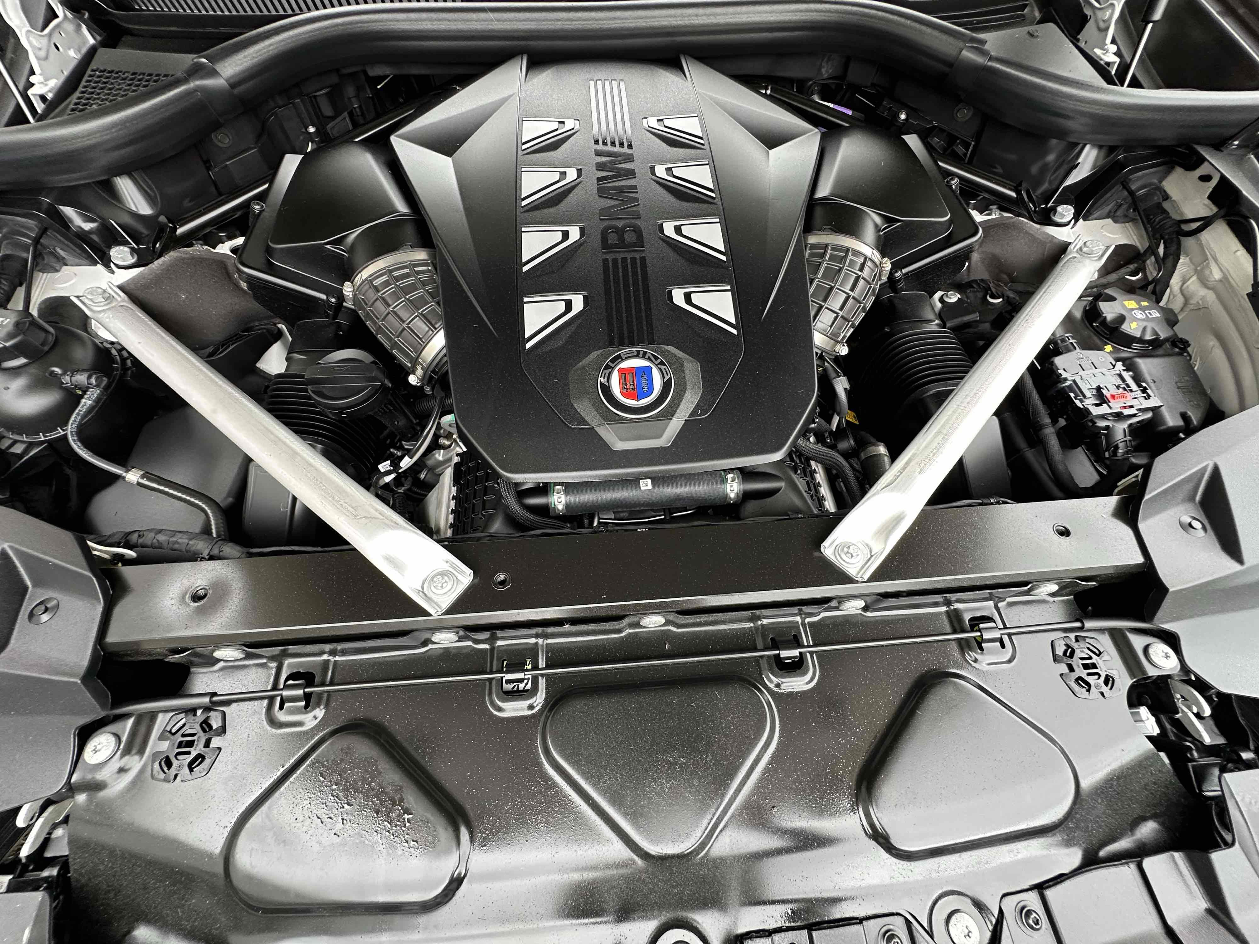 Used 2025 BMW ALPINA XB7 AWD/4WD image 8