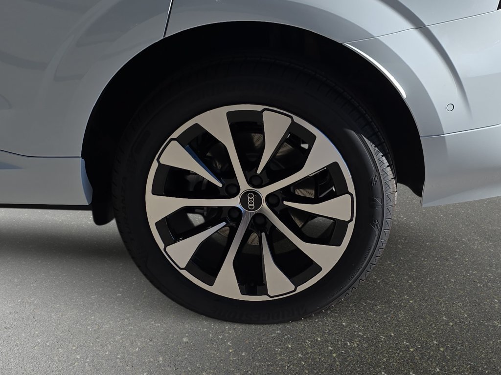 New 2026 Audi Q3 quattro 2.0T AWD/4WD image 34
