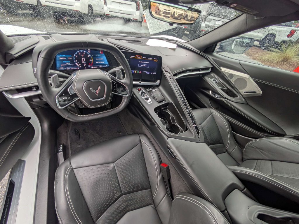 Used 2023 Chevrolet Corvette Stingray Premium Conv w/ Z51 Performance Package RWD image 15
