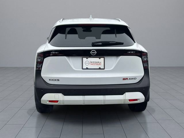 Used 2025 Nissan Kicks SR AWD/4WD image 7