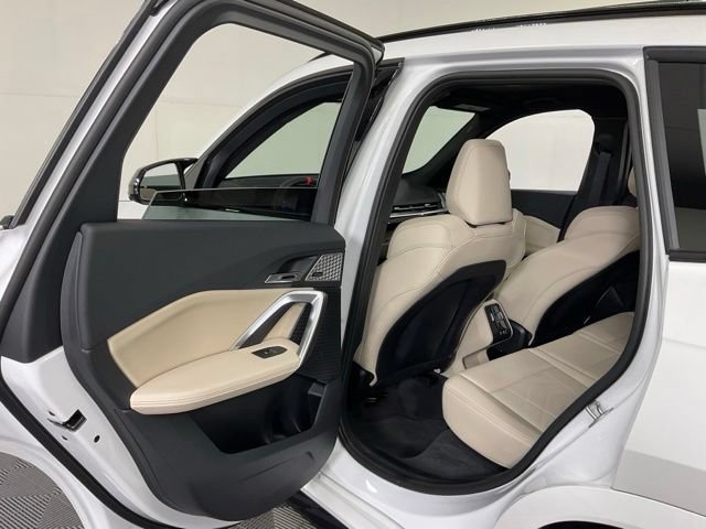 Certified 2025 BMW X1 M35i w/ Premium Package AWD/4WD image 32
