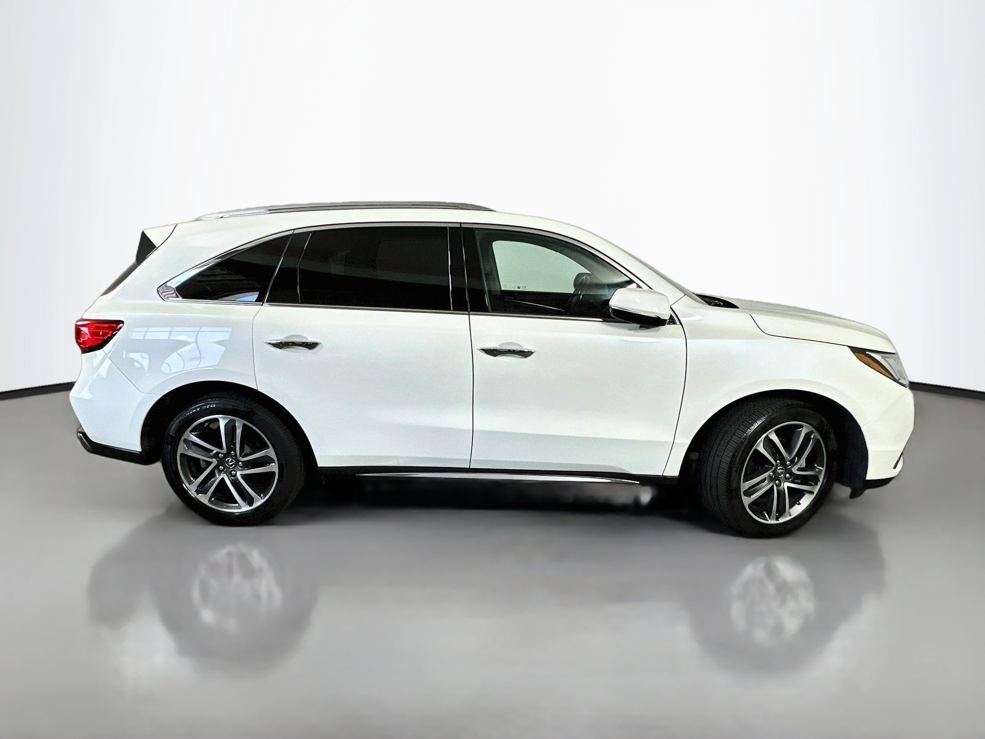 Used 2017 Acura MDX SH-AWD image 8