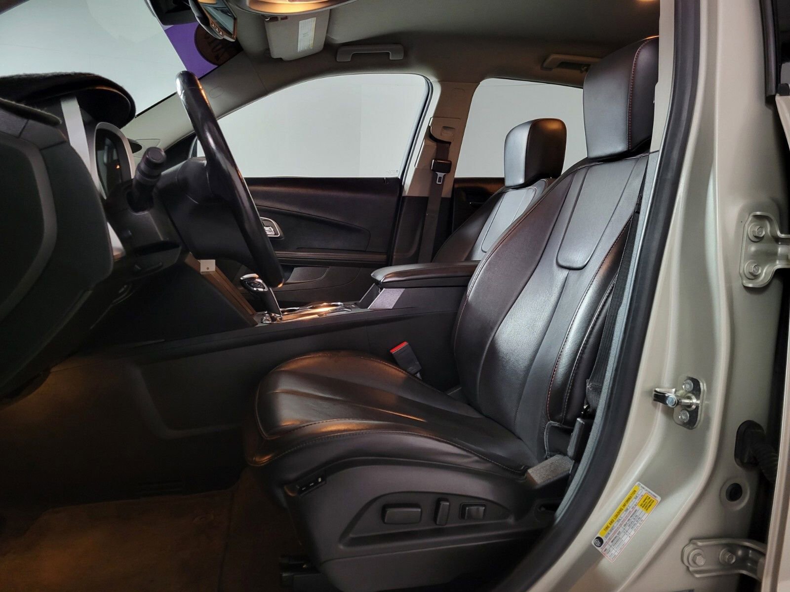 Used 2015 Chevrolet Equinox LTZ image 12