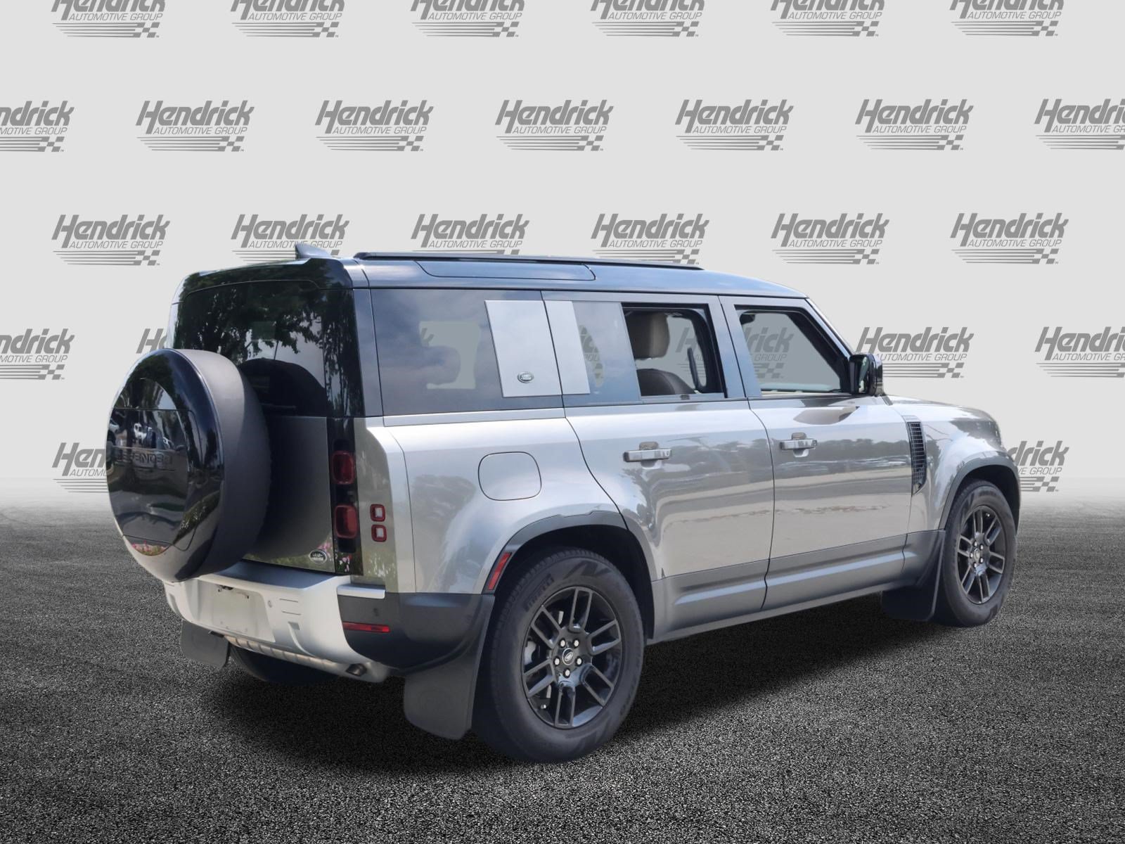 Used 2023 Land Rover Defender 110 S AWD/4WD image 9