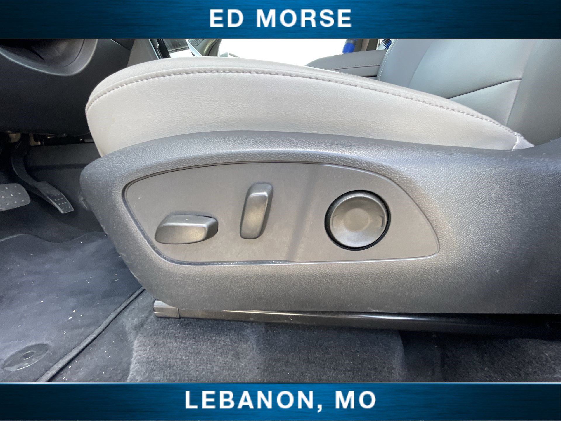 Certified 2026 GMC Acadia Elevation w/ Elevation Premium Package AWD/4WD image 33