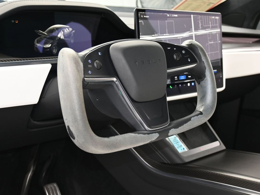 Used 2022 Tesla Model X Plaid image 14