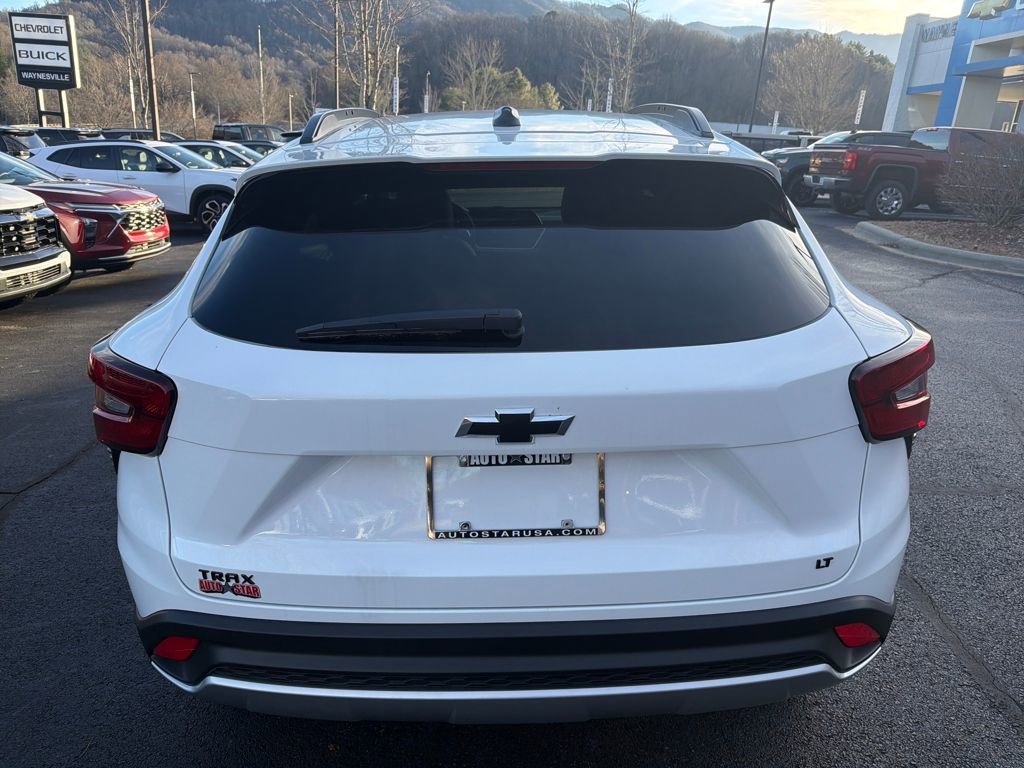 New 2025 Chevrolet Trax LT w/ LT Convenience Package image 4