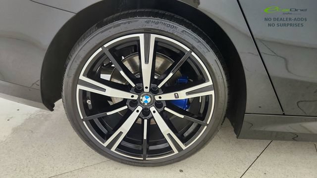 Used 2027 BMW 530i w/ M Sport Package RWD image 77