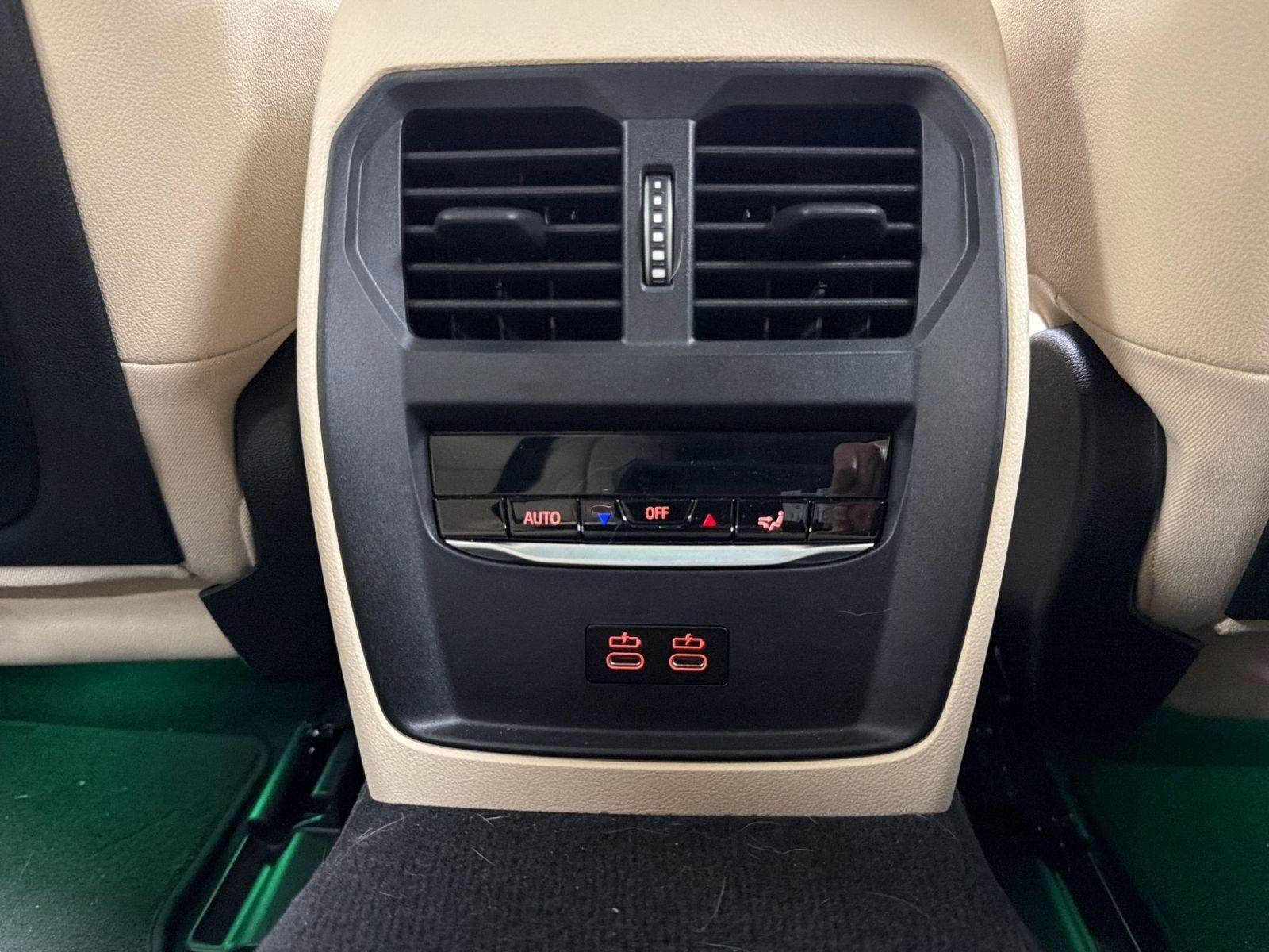 Certified 2024 BMW i4 eDrive40 w/ M Sport Package RWD image 31